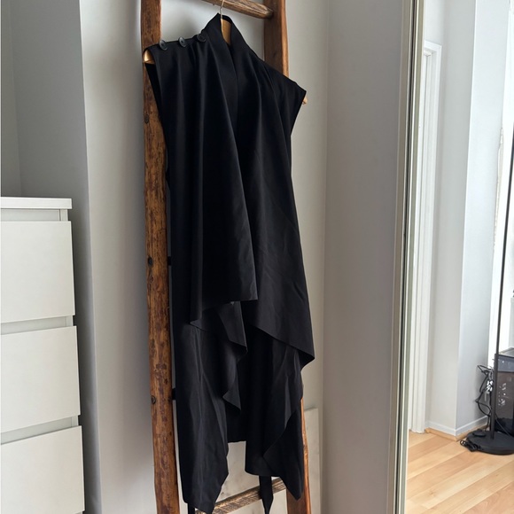 L’Autre Cote GGD Japanese Sleeveless Black Dress / Overlay - Picture 12 of 17